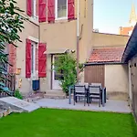 Le Victor Hugo&son Jardin * Montluçon