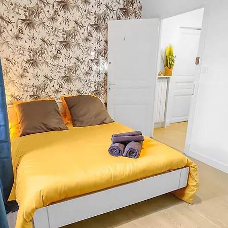 Le Victor Hugo & Son Jardin *