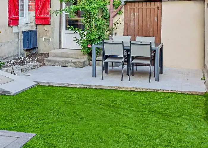 Le Victor Hugo&son Jardin Appartement